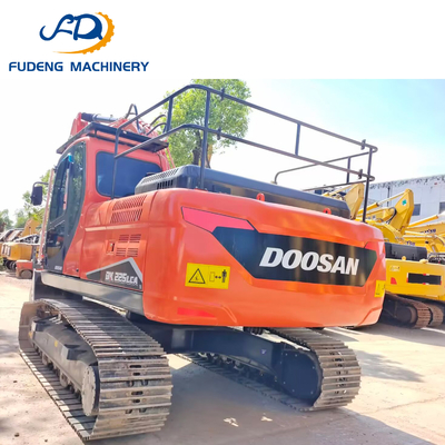 High Efficiency Doosan DX225LC Excavator with an Operating Weight of 22 Tons Excavator Suitable for Large Scale Projects