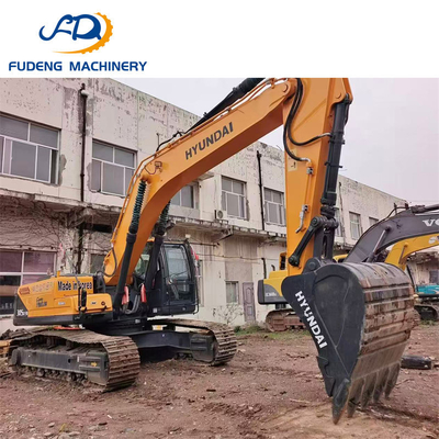 Good Condition Affordable Used Hyundai 305 Excavator with 30Ton Capacity Excavator for Construction